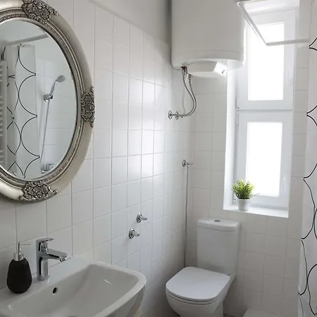 Апартаменты Taya